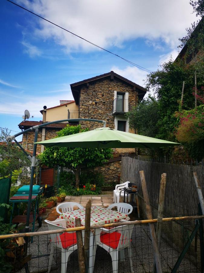 Vila Casa Davide Dolcedo Exteriér fotografie