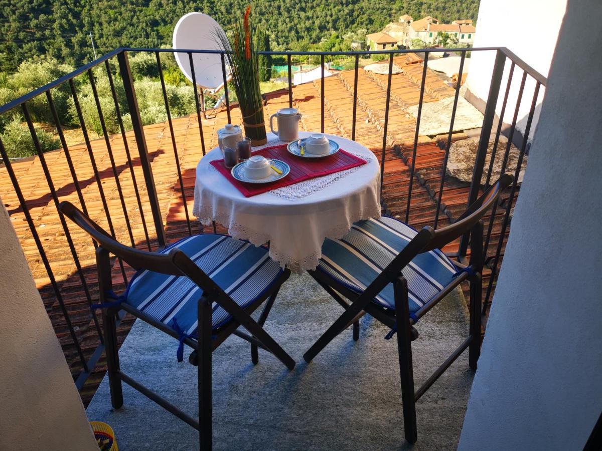 Vila Casa Davide Dolcedo Exteriér fotografie